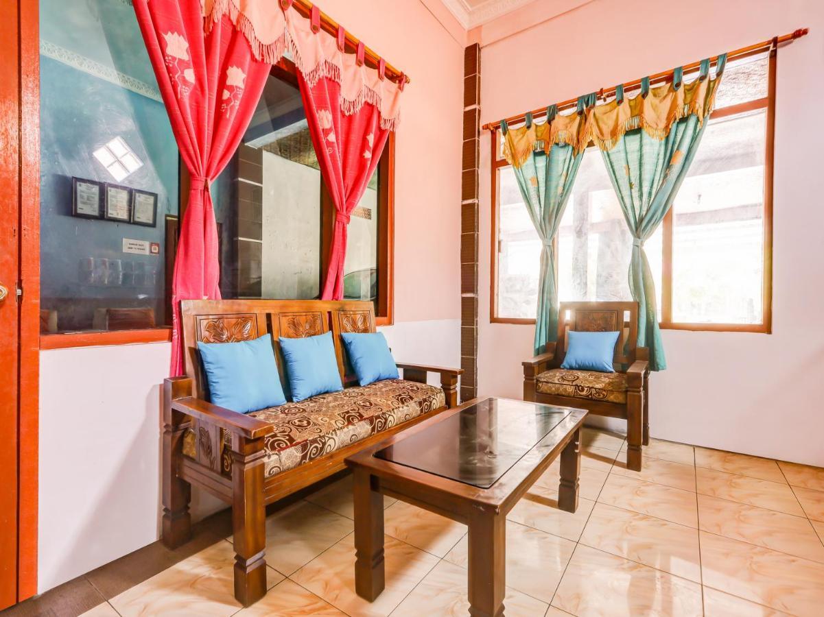 Oyo 90051 Guest House Parangtritis Εξωτερικό φωτογραφία