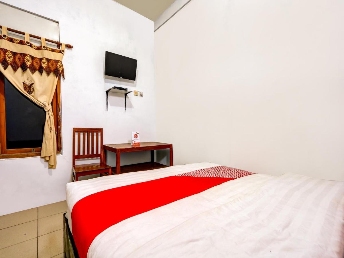 Oyo 90051 Guest House Parangtritis Εξωτερικό φωτογραφία